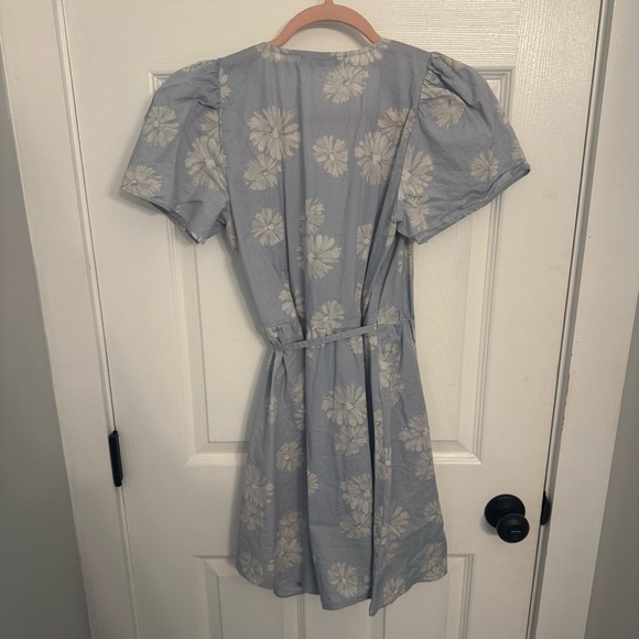 Madewell Blue Floral Wrap Dress - Picture 4 of 4